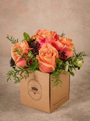 Autumn Box Frida's, floerws in a small recicled cardboard box, home delivery
