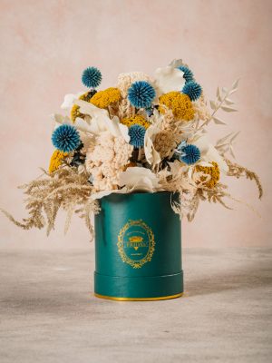 Cappelliera Mini Braies mazzo di fiori secchi e stabilizzati in una scatolina con marchio Frida's