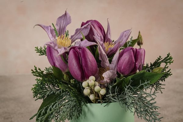 Cappelliera Mini Fairy dettaglio di tulipani colroe viola