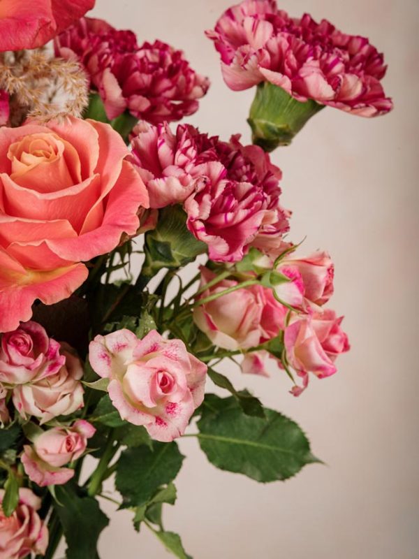 Bouquet Vitaminico dettaglio di rose e roselline ramificate