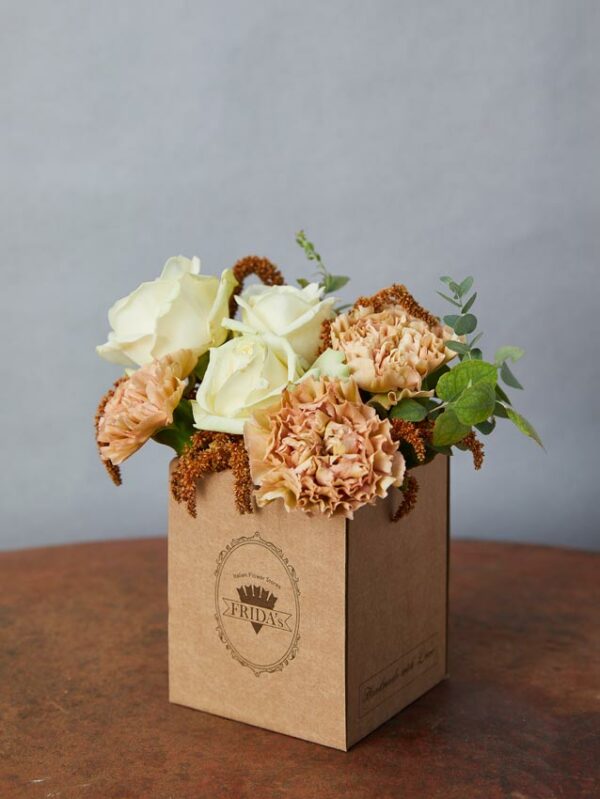 Box Delicato bouquet in box di cartone